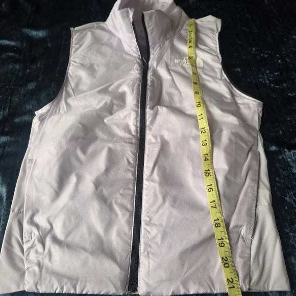 The North Face Women's Light Purple Vest - Picture 6 of 8
